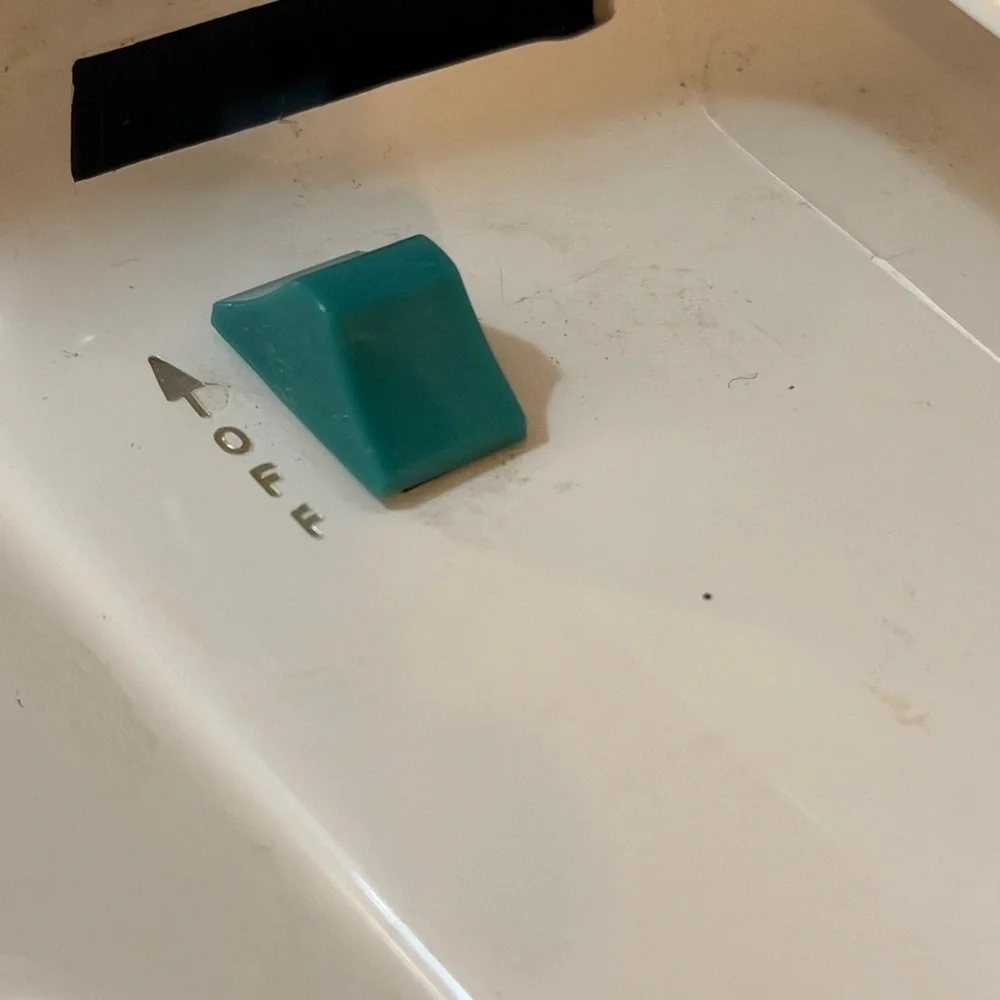 Oster Ice Crusher with Teal Base